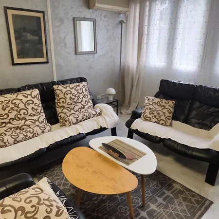 아파트 Jela - Spacious Two-bedroom Near Center With Free Parking & Wi-fi